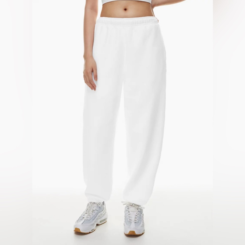 Aritzia sweatpants